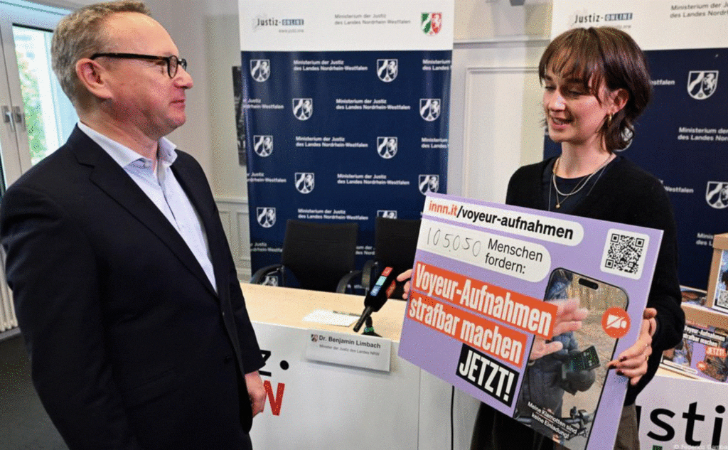 DW | F Gambarini/dpa/picture alliance