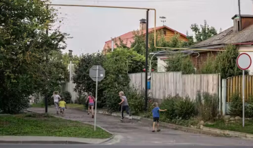 The Conversation | E Lazovsky/Unsplash