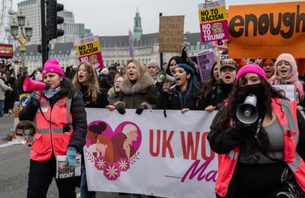 Socialist Worker | G Smallman