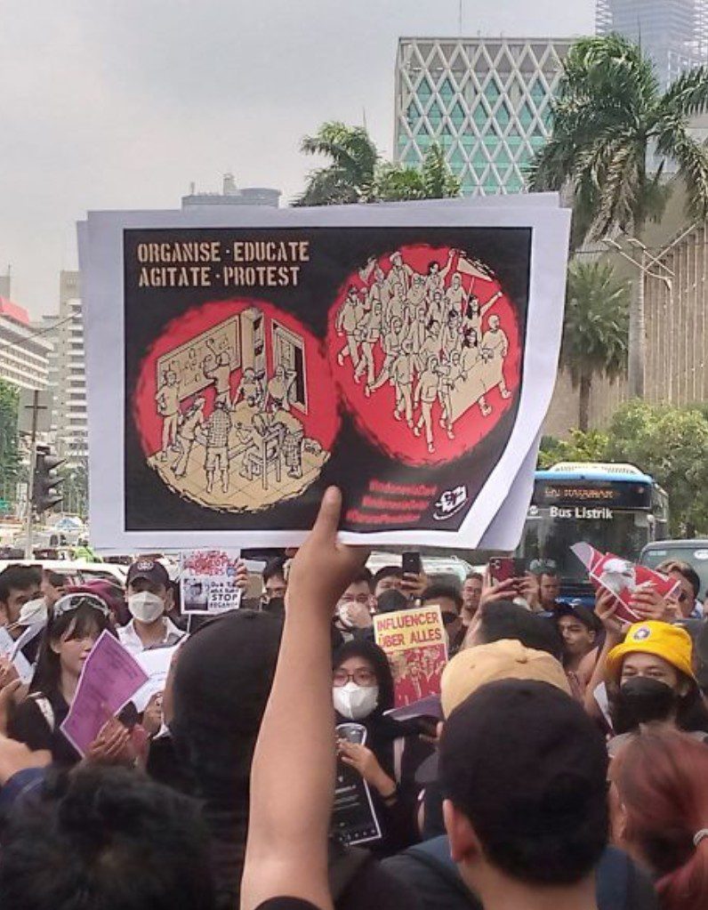 green left | Hutomo/Wikimedia